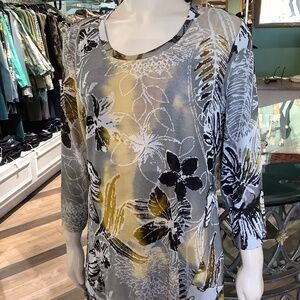 Viscosa blend tunic colorful wonderful.